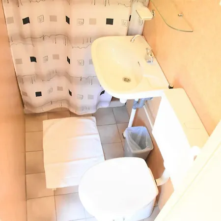 10 Pers Met Hottub Nabij - Achterhoek Dom wakacyjny *