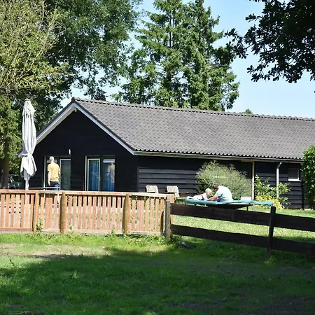 10 Pers Met Hottub Nabij - Achterhoek *
