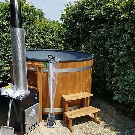 10 Pers Met Hottub Nabij - Achterhoek * Vorden