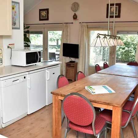 10 Pers Met Hottub Nabij - Achterhoek Holiday home