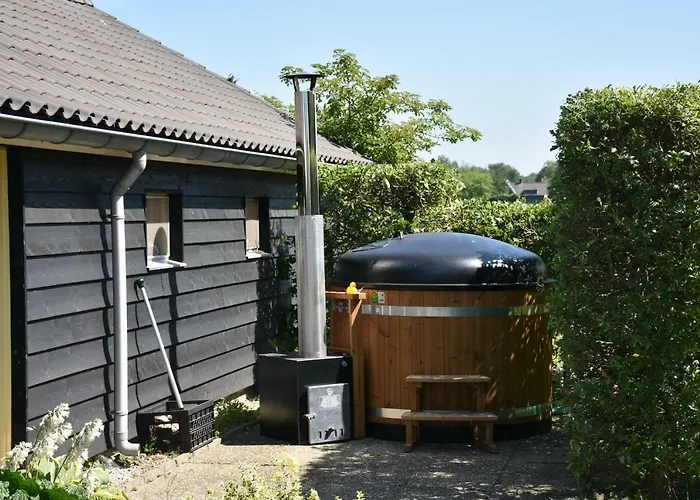 10 Pers Met Hottub Nabij - Achterhoek Feriehus